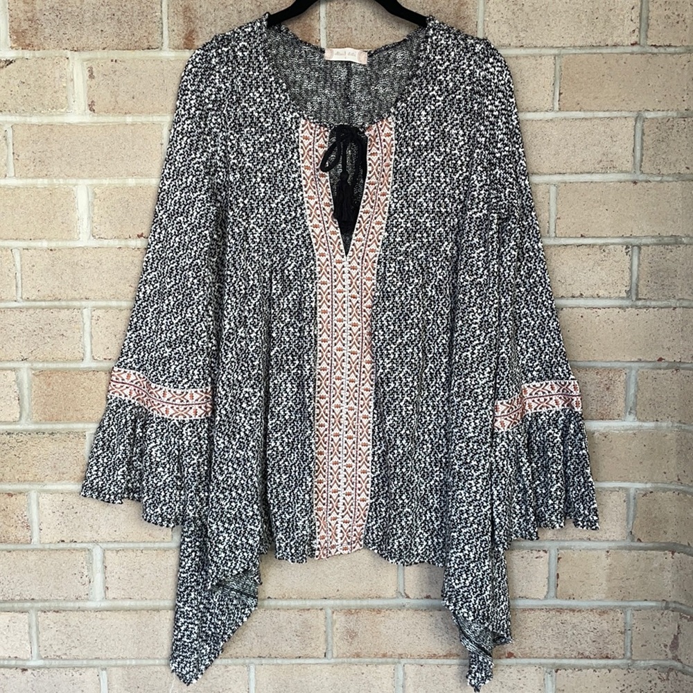 Altar’d State Bell Sleeve Asymmetric Hem Pullover